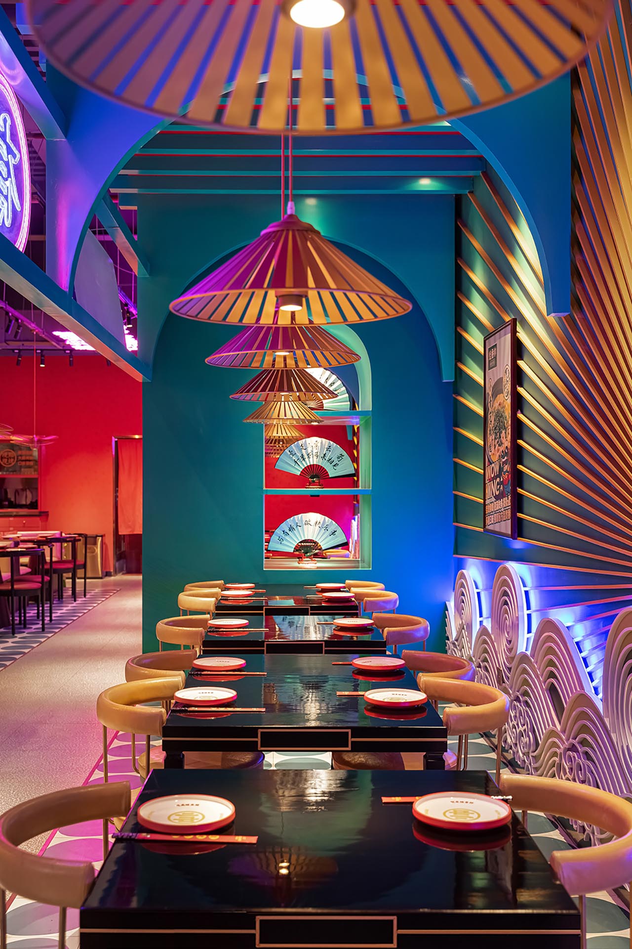 270平米國朝主題火鍋店裝修設(shè)計效果