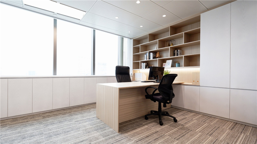 300平極簡主義辦公空間設(shè)計效果圖