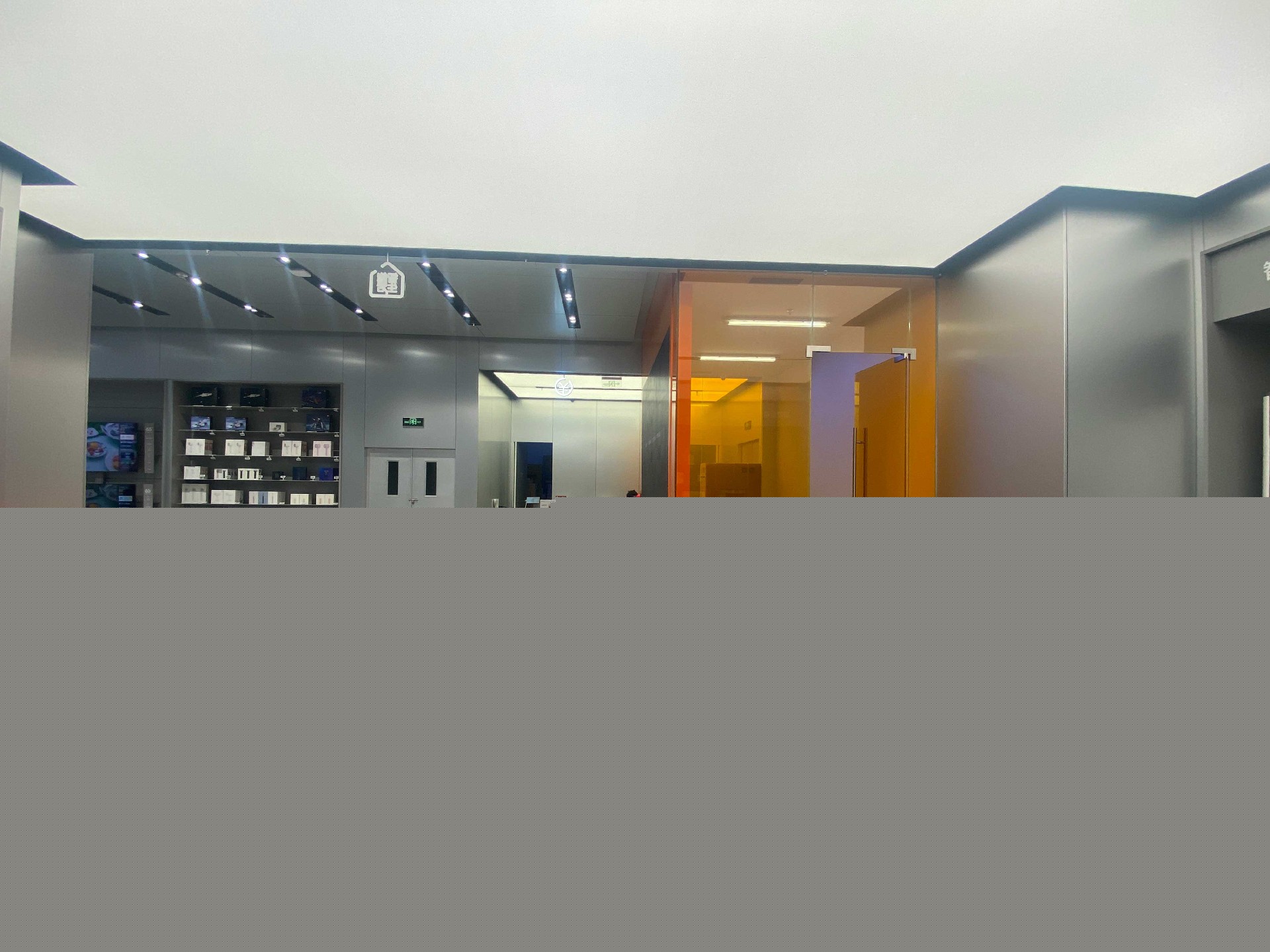 320平米小米授權(quán)體驗(yàn)店實(shí)裝修景案例