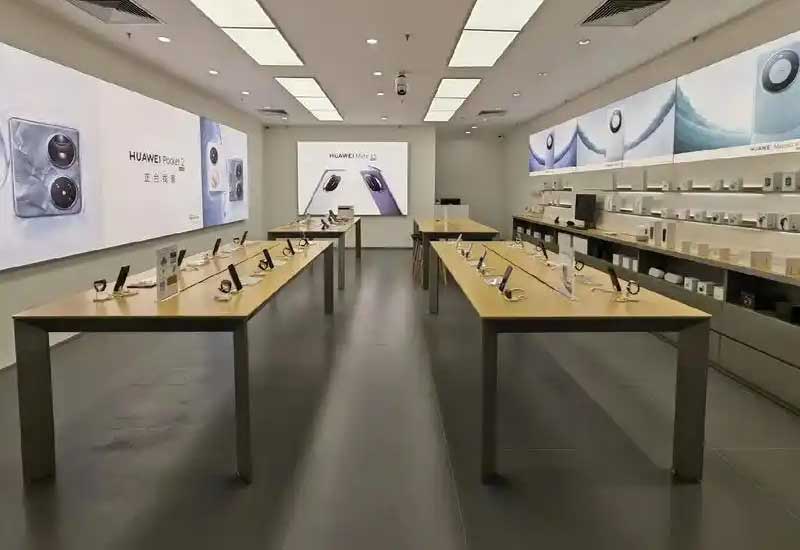 鄭州手機(jī)店設(shè)計(jì)：體驗(yàn)臺(tái)家具的高度與舒適度