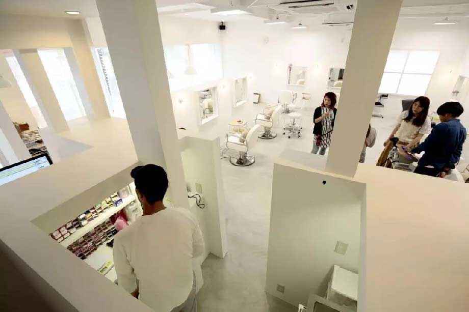 40平米極簡(jiǎn)美發(fā)沙龍店裝修效果圖