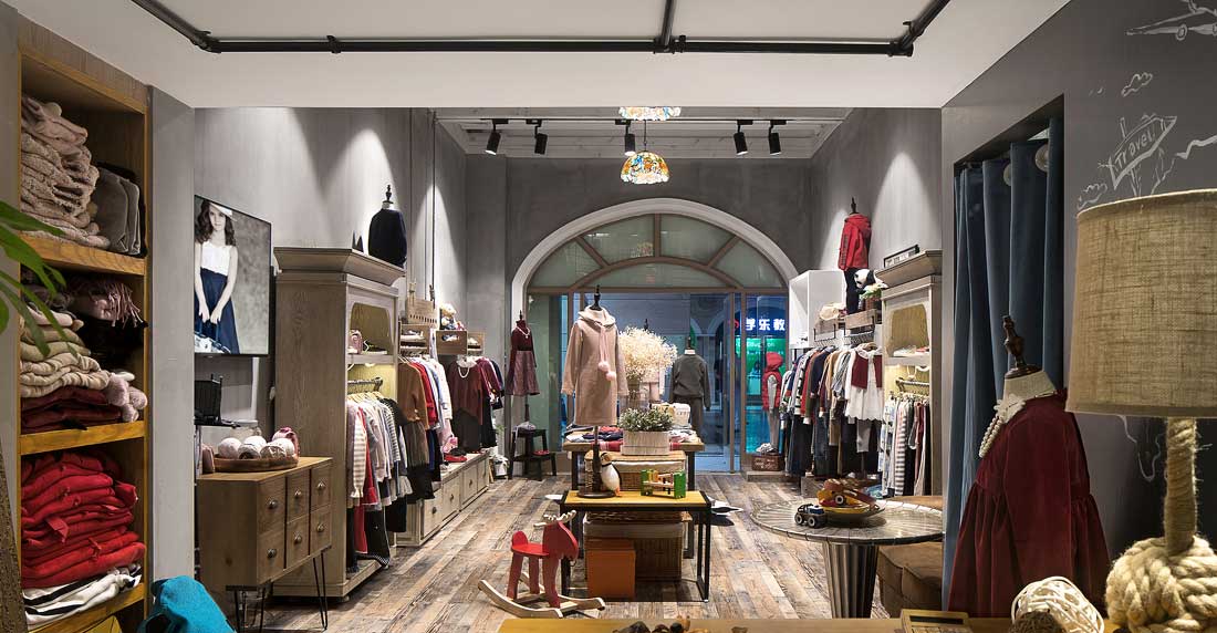 65平米童裝店鋪裝修設(shè)計實(shí)景圖