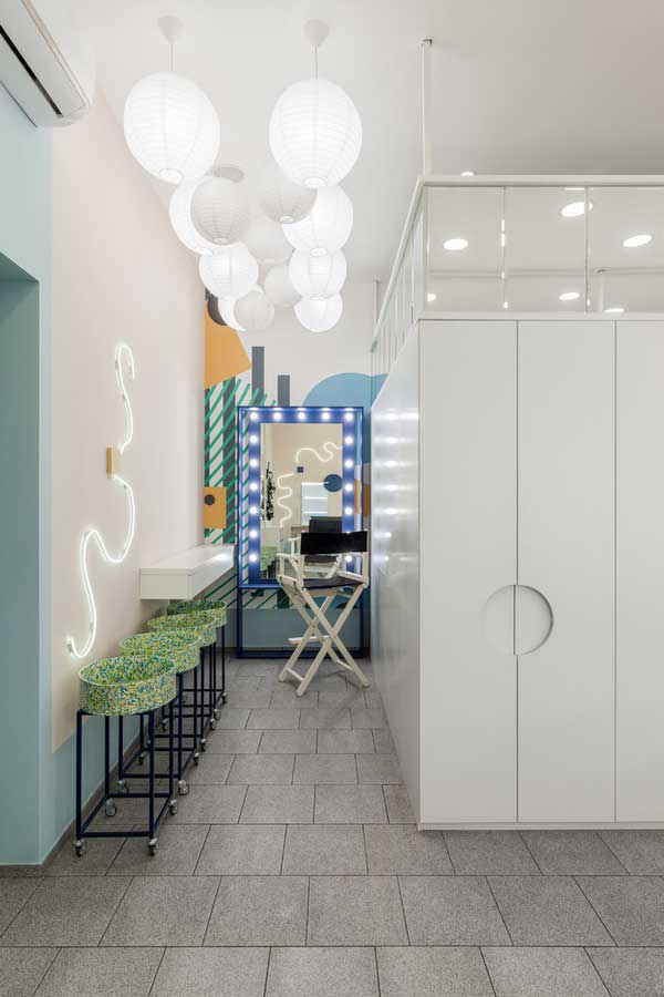 90平米理發(fā)店裝修設計效果圖