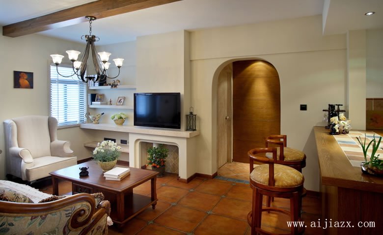 懷舊情調(diào)的地中海風格客廳裝修效果圖